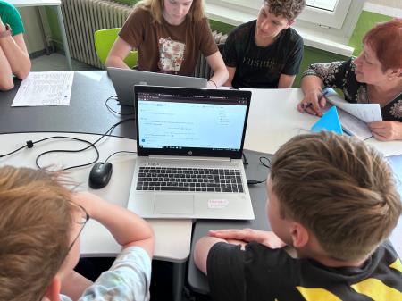 20240410_055813661_iOS